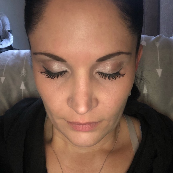 Meet your Posher, Linae - Picture 1 of 1